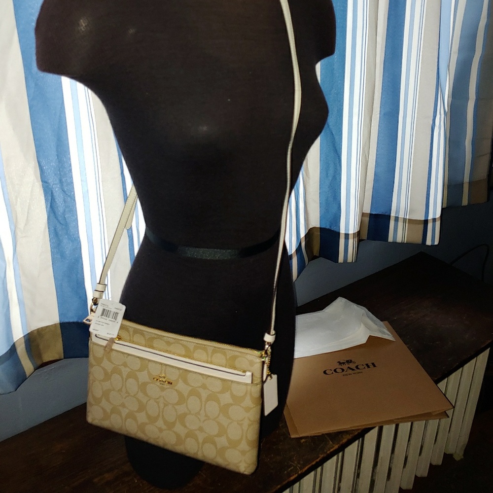 NWT Signature Crossbody with Pouch
